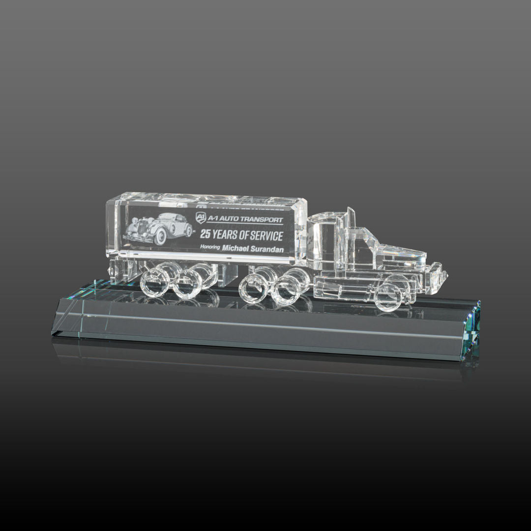 Crystal 18 Wheeler on Base 3D