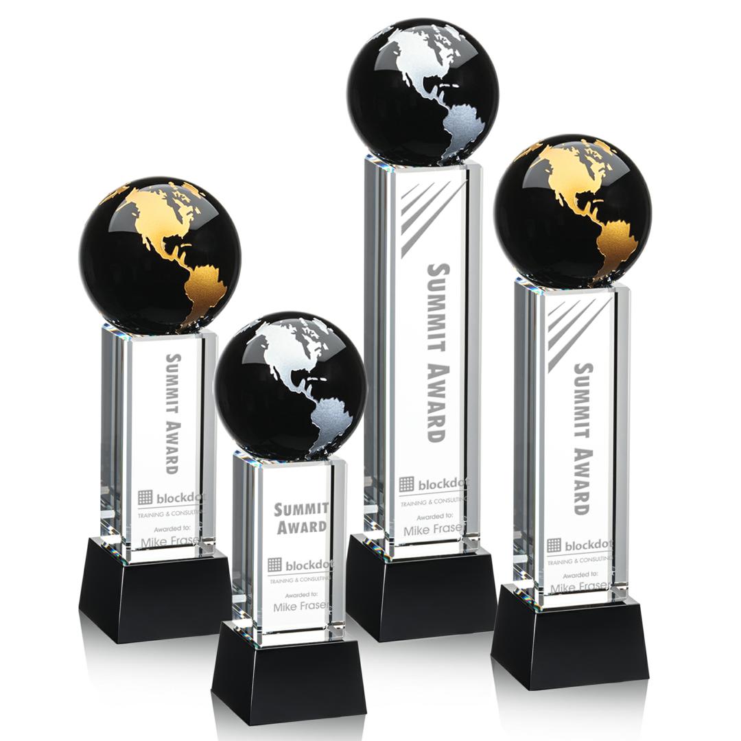 Luz Globe Award on Base