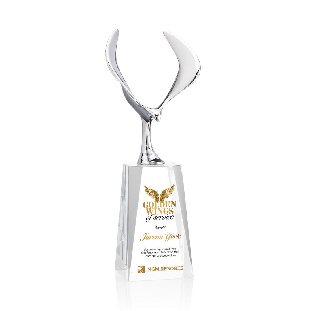 Maverick Eagle VividPrint™ Award on Cairns Base - Clear